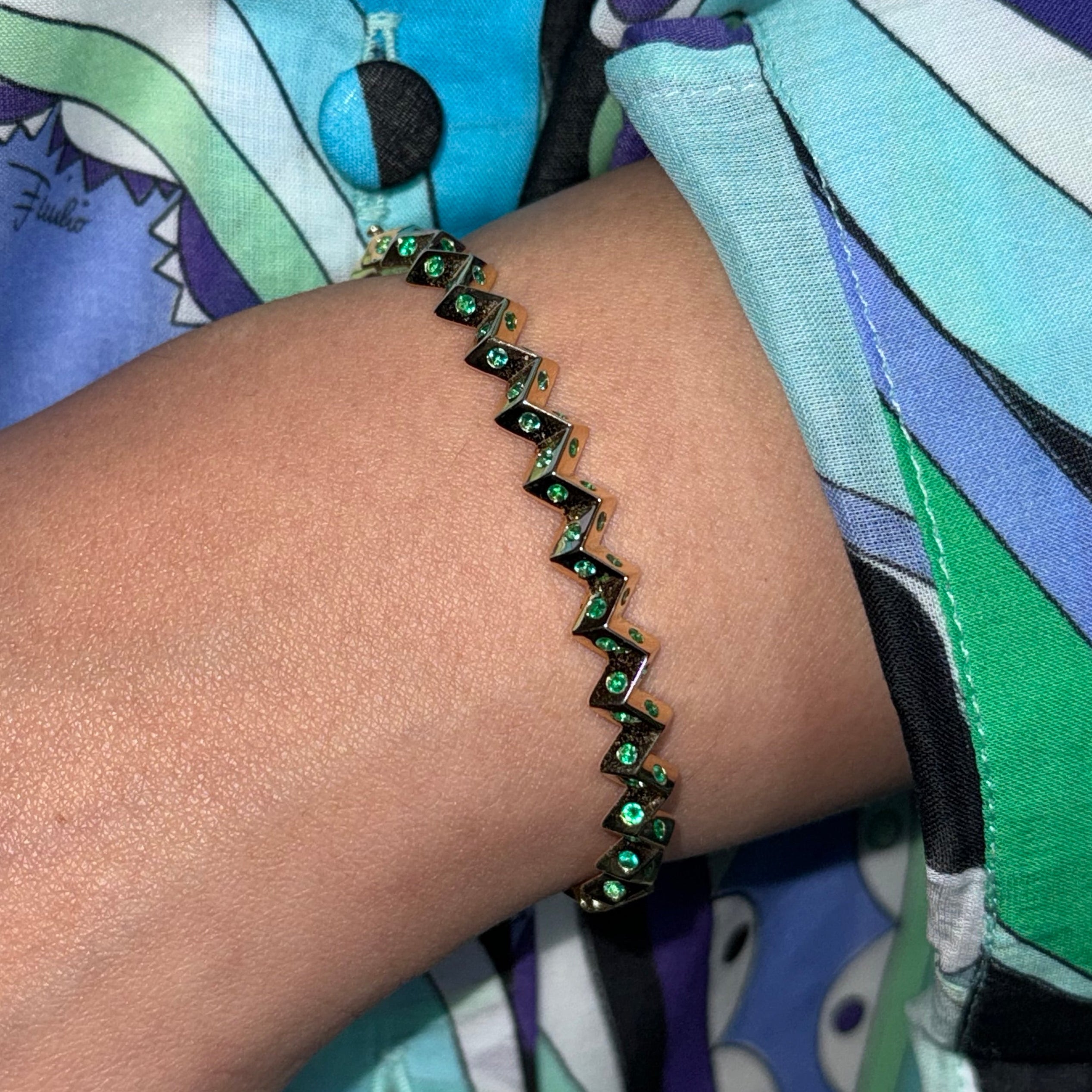 Chunky Polkadot Emerald Zigzag Bangle